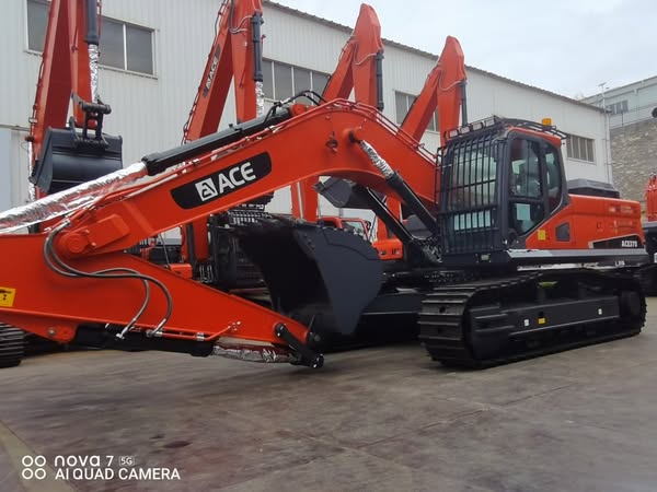 Pelle hydraulique 23 t